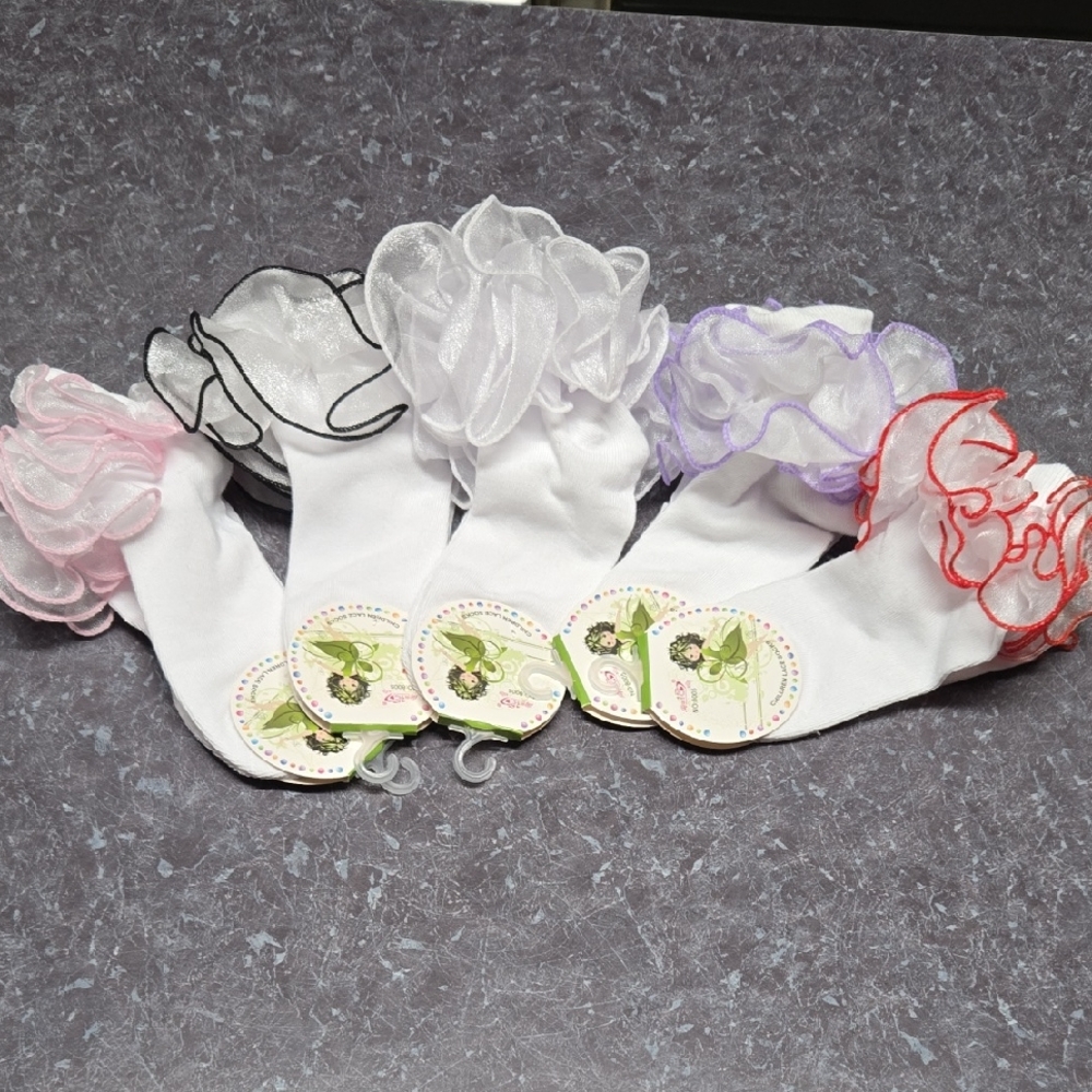 NWT Colorful Ruffled Girl's Socks Set